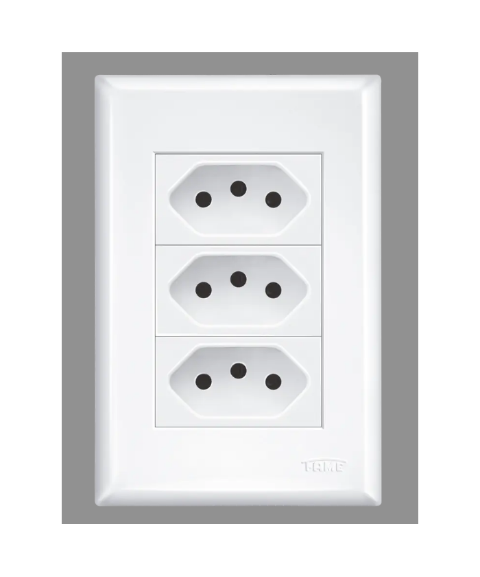 Tomada 4x2 com 3 Tomadas 10A 2P+T - Evidence Branco Fame